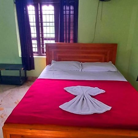 Empire Homestay Kalpetta Esterno foto