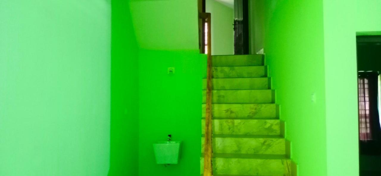 Empire Homestay Kalpetta Esterno foto