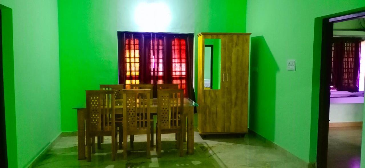 Empire Homestay Kalpetta Esterno foto