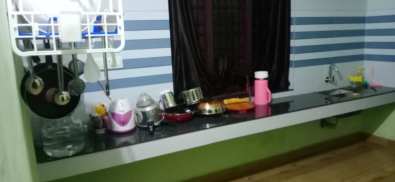Empire Homestay Kalpetta Esterno foto