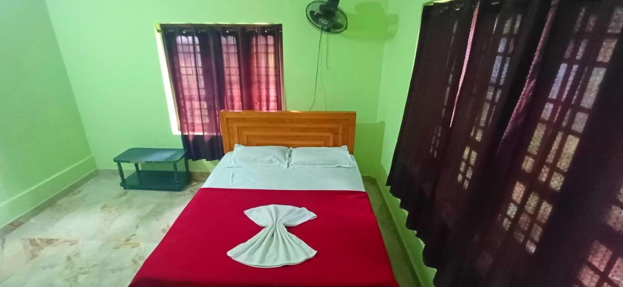 Empire Homestay Kalpetta Esterno foto